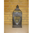 Lanterne med hjerteglas
